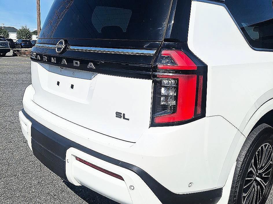 Used 2025 Nissan Armada SL AWD/4WD image 25