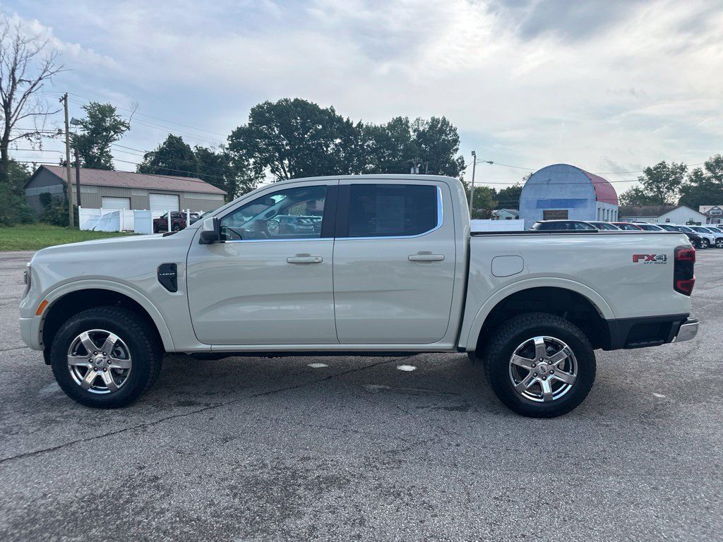 Used 2026 Ford Ranger Lariat w/ FX4 Off-Road Package AWD/4WD image 8