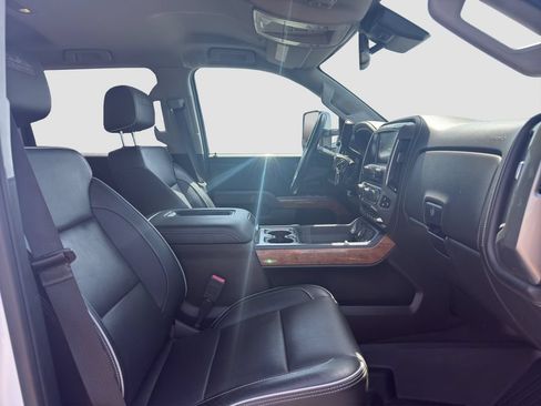 Used 2019 Chevrolet Silverado 3500 High Country w/ Duramax Plus Package AWD/4WD image 17