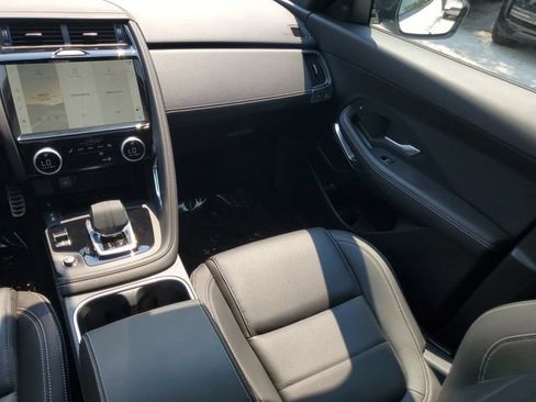 Certified 2024 Jaguar E-PACE R-Dynamic SE AWD/4WD image 19