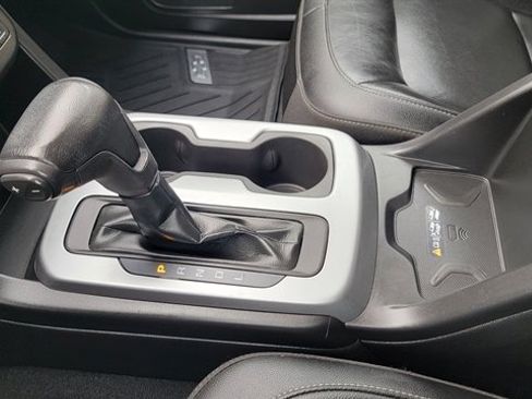 Used 2020 Chevrolet Colorado ZR2 image 38