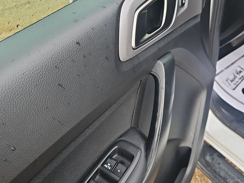 Used 2021 Ford Ranger XLT w/ Equipment Group 301A Mid image 17