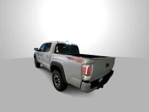 Used 2019 Toyota Tacoma TRD Off-Road image 6