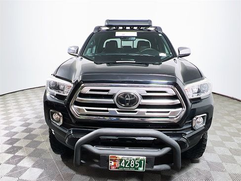 Certified 2018 Toyota Tacoma Limited image 3