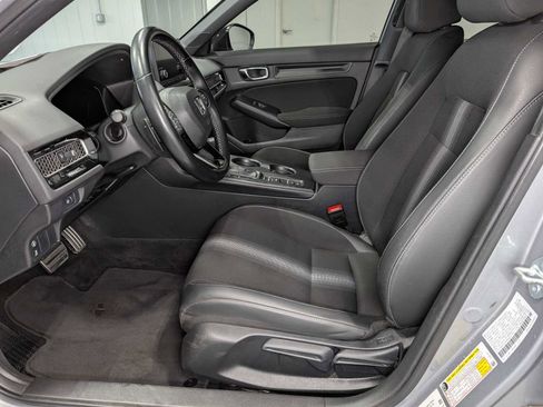 Used 2023 Honda Civic Sport image 4