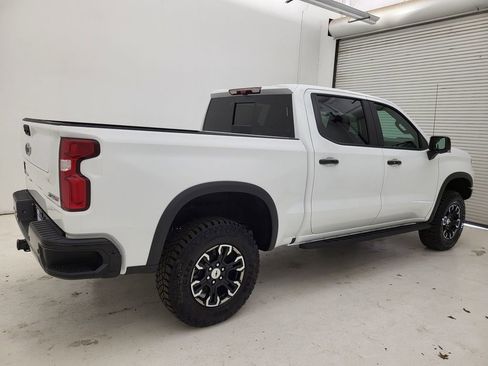 New 2026 Chevrolet Silverado 1500 ZR2 image 22