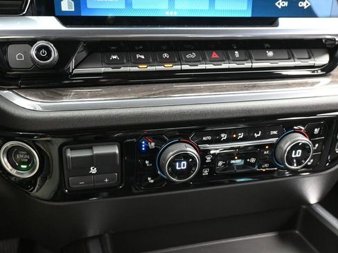 Used 2024 Chevrolet Silverado 1500 LTZ RWD image 29