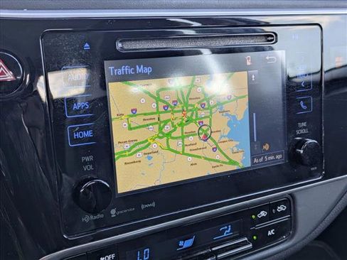 Used 2019 Toyota Corolla LE image 14