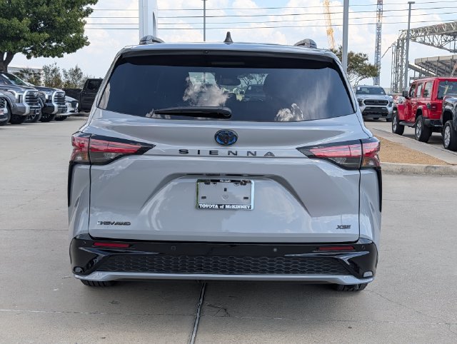 Certified 2025 Toyota Sienna XSE w/ XSE Premium Package AWD/4WD image 7