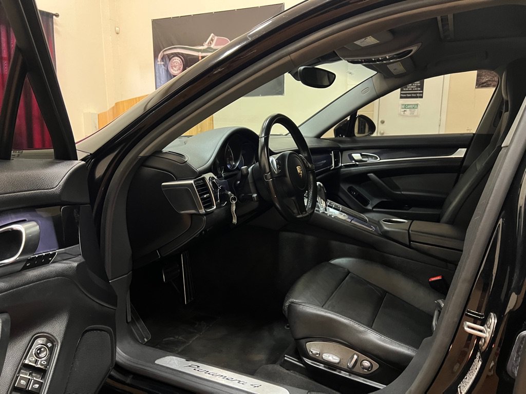 Used 2014 Porsche Panamera 4 AWD/4WD image 13