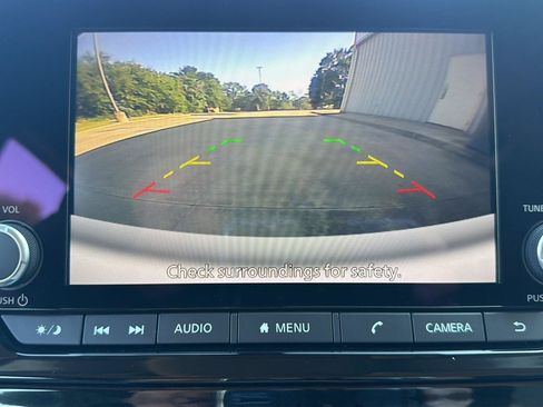 Used 2025 Nissan Pathfinder SV AWD/4WD image 5