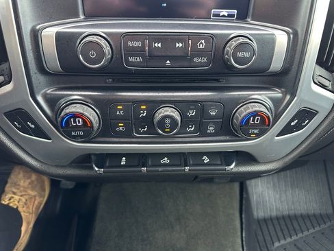 Used 2018 GMC Sierra 1500 SLE image 17