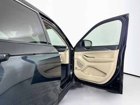 Used 2022 Jeep Grand Cherokee L Limited w/ Luxury Tech Group II image 34