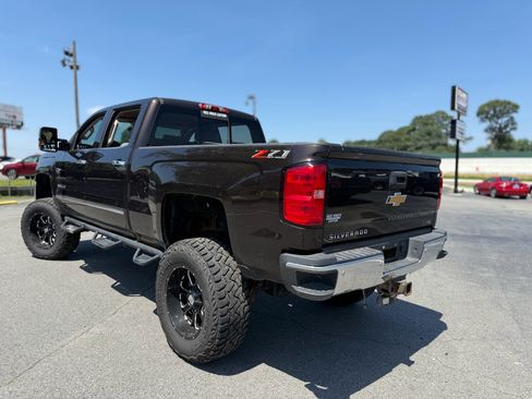 Used 2018 Chevrolet Silverado 2500 LTZ w/ Duramax Plus Package AWD/4WD image 17