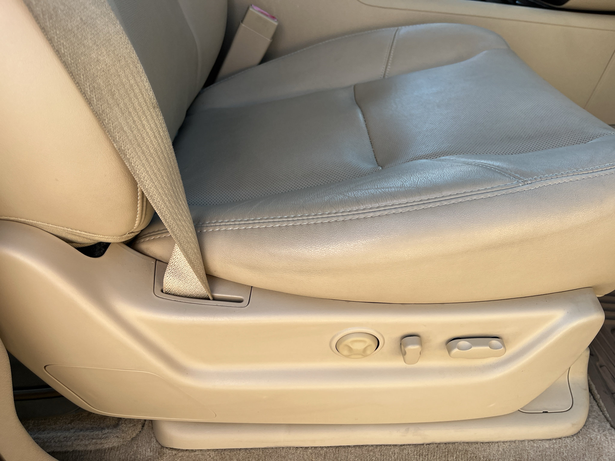 Used 2013 GMC Yukon XL Denali AWD/4WD image 41