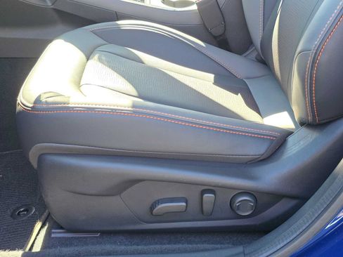 Used 2025 Subaru Crosstrek 2.5i Limited w/ Crosstrek Mirror Package AWD/4WD image 24