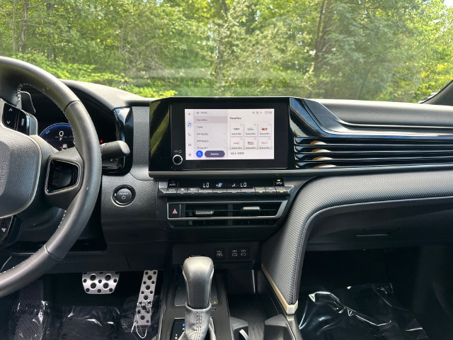 Certified 2026 Toyota Camry SE FWD image 27