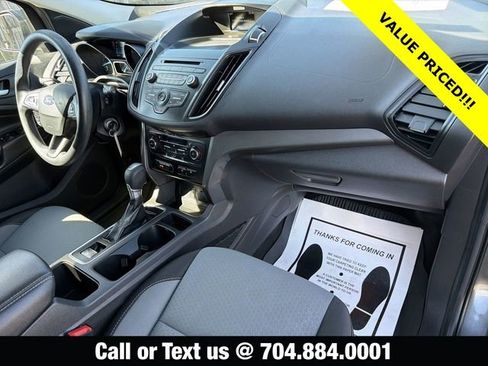 Used 2017 Ford Escape SE image 29
