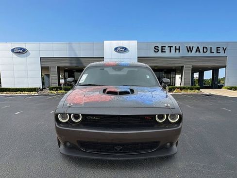 Used 2018 Dodge Challenger R/T Scat Pack image 2