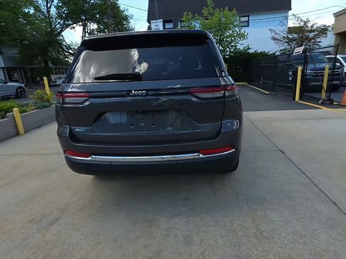 Used 2022 Jeep Grand Cherokee Limited 4xe AWD/4WD image 6