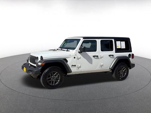 Used 2025 Jeep Wrangler Unlimited Sport AWD/4WD image 8