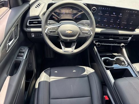 New 2026 Chevrolet Traverse LT w/ Driver Confidence Package AWD/4WD image 15