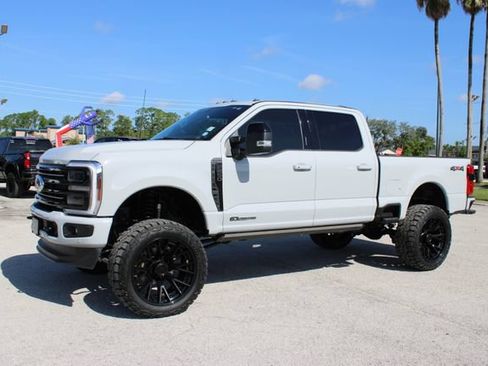 Used 2026 Ford F250 Platinum w/ FX4 Off-Road Package AWD/4WD image 5
