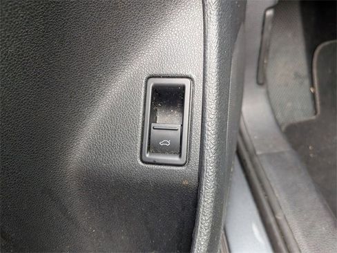 Used 2017 Volkswagen Jetta Sport image 21