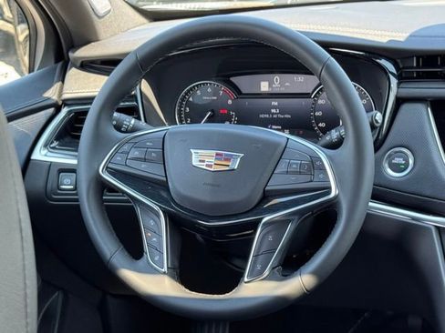 Certified 2025 Cadillac XT5 Premium Luxury image 28