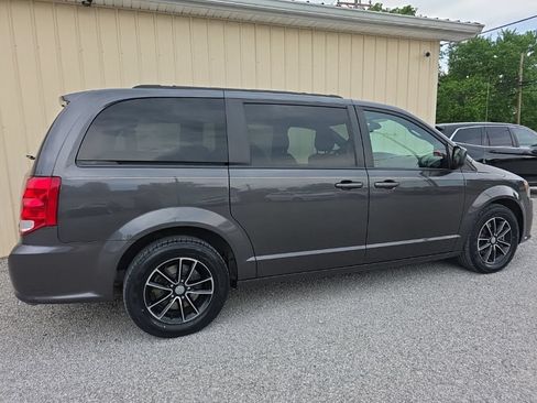 Used 2019 Dodge Grand Caravan GT FWD image 6