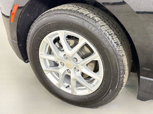 Used 2024 Chevrolet Equinox LT AWD/4WD image 31