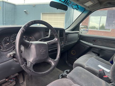 Used 2001 Chevrolet Silverado 2500 LS w/ Snow Plow Prep Pkg image 10