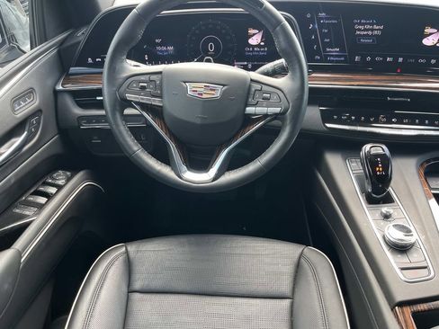 Certified 2023 Cadillac Escalade Premium Luxury AWD/4WD image 12