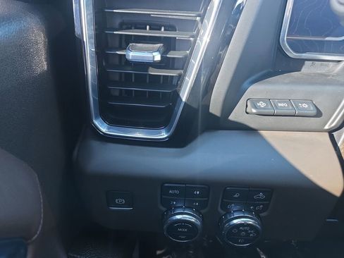 Used 2023 GMC Sierra 1500 Denali image 21