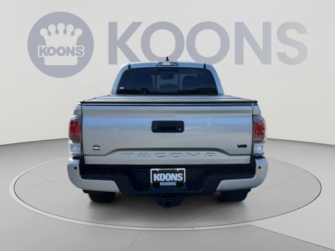 Used 2023 Toyota Tacoma TRD Sport w/ Advanced Technology Package AWD/4WD image 5