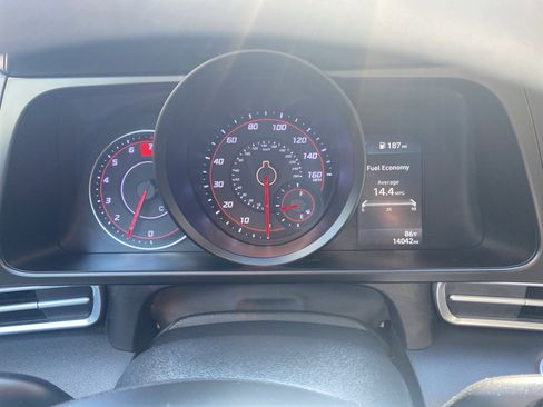 Used 2023 Hyundai Elantra SEL FWD image 14