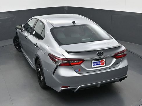 Used 2022 Toyota Camry SE FWD image 33
