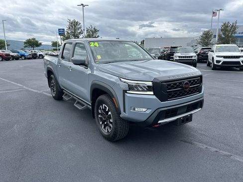 Used 2024 Nissan Frontier PRO-4X AWD/4WD image 1