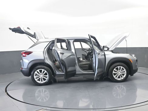 Used 2023 Chevrolet TrailBlazer LS FWD image 70