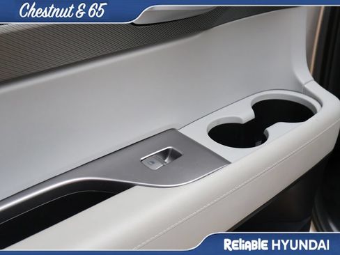 Certified 2025 Hyundai Palisade SEL FWD image 23