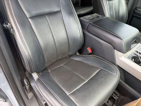 Used 2019 Ford F150 Lariat w/ Equipment Group 502A Luxury image 11