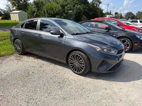 Used 2023 Kia Forte LX FWD image 3