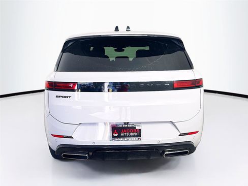 Used 2024 Land Rover Range Rover Sport Dynamic SE image 6