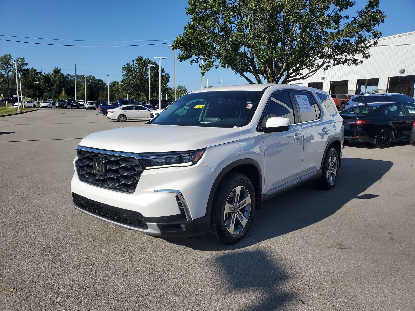Used 2024 Honda Pilot EX-L image 2