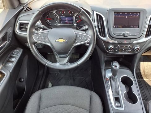 Used 2020 Chevrolet Equinox LT w/ Driver Convenience Package FWD image 6