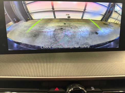 Used 2025 Nissan Murano SV AWD/4WD image 15