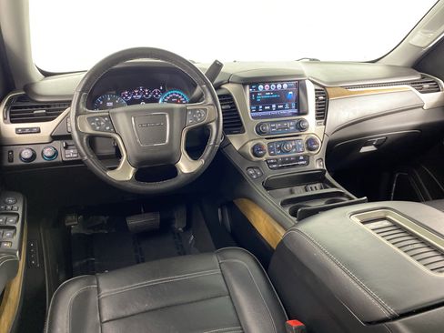 Used 2019 GMC Yukon Denali w/ Denali Ultimate Package image 19