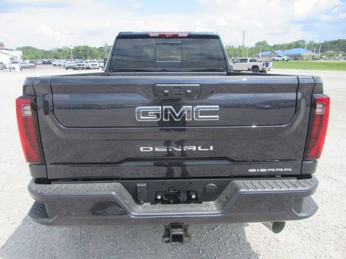New 2026 GMC Sierra 2500 Denali Ultimate AWD/4WD image 6
