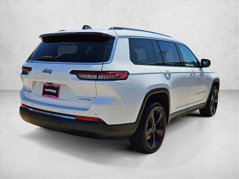 Used 2021 Jeep Grand Cherokee L Limited AWD/4WD image 5