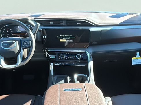 New 2026 GMC Sierra 2500 Denali w/ Technology Package image 14
